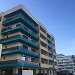 Panoramis 417 Pe Plaja Cu Frontala La Mare
