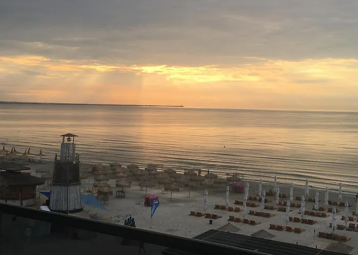 Panoramis 417 Pe Plaja Cu Frontala La Mare *